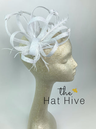 White Fascinator, Derby Hat, Tea Party Hat, Bridal wedding hat, Derby Hat, Formal Hair Piece, Woman's Hair Clip, British Fancy Hat, - The Hat Hive