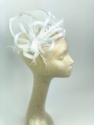White Fascinator, Derby Hat, Tea Party Hat, Bridal wedding hat, Derby Hat, Formal Hair Piece, Woman's Hair Clip, British Fancy Hat, - The Hat Hive